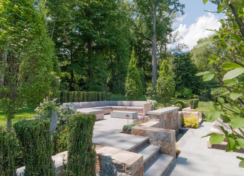 01-Bluestone-Steps-with-Veneer