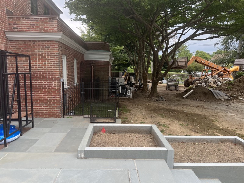 Campbell_Planter-Retaining-Walls_Construction